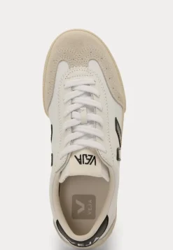 VEJA Volley Sneaker