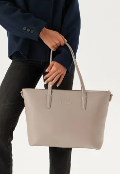 Valentino Zero Re Shopping